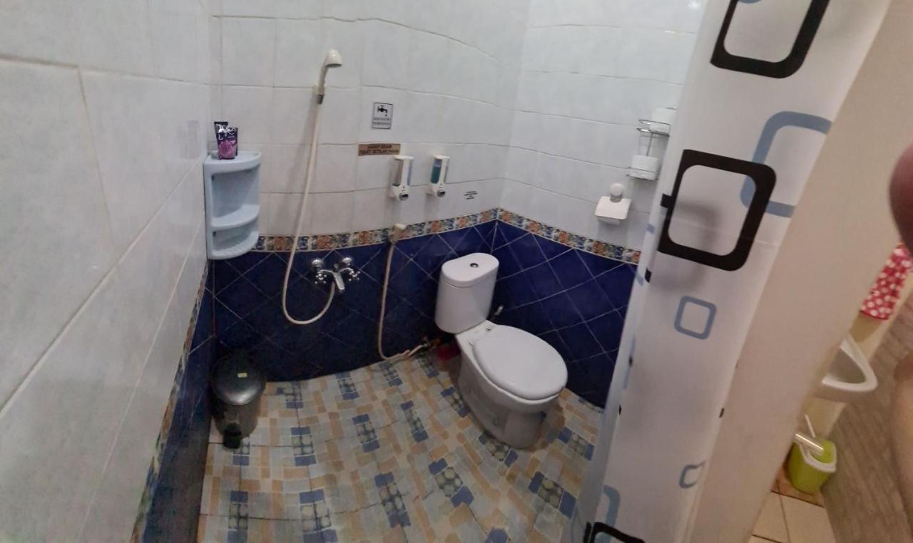 Traveller Home Tangerang Exterior foto
